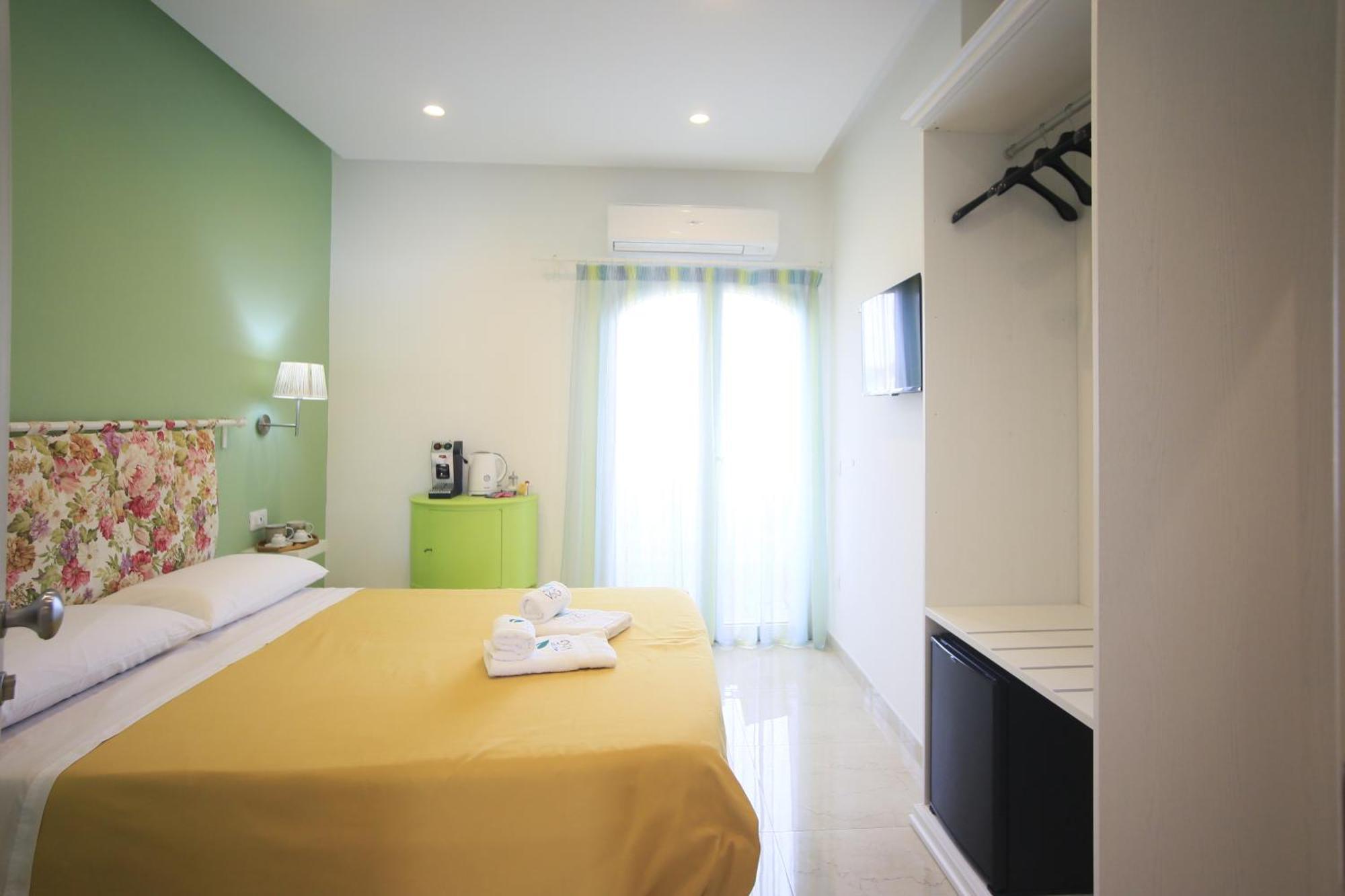 Villa Del Gaudio Rooms & Apartments Castellammare di Stabia Exteriér fotografie